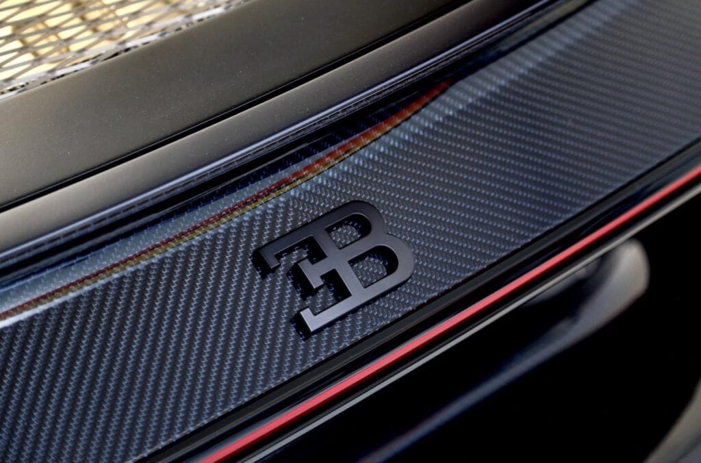 Luxus Sportwagen in Carbon-Optik_Folierung